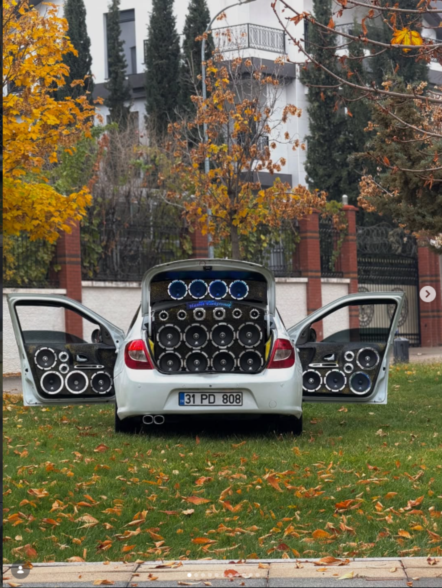 Hasret Elektronik araç ses sistemi uygulaması