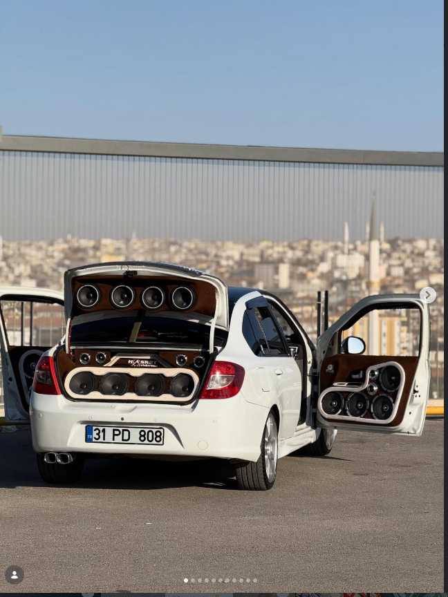 Hasret Elektronik beyaz araç ses sistemi uygulaması